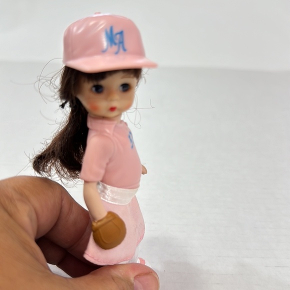 Madame Alexander Doll Baseball Team Mates Girl 2005 McDonald's - Picture 7 of 10